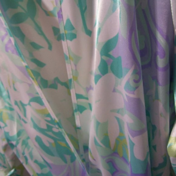 Floral Satin Short Kimono Robe Aqua White Lavender NWOT Size M/L - Picture 4 of 4